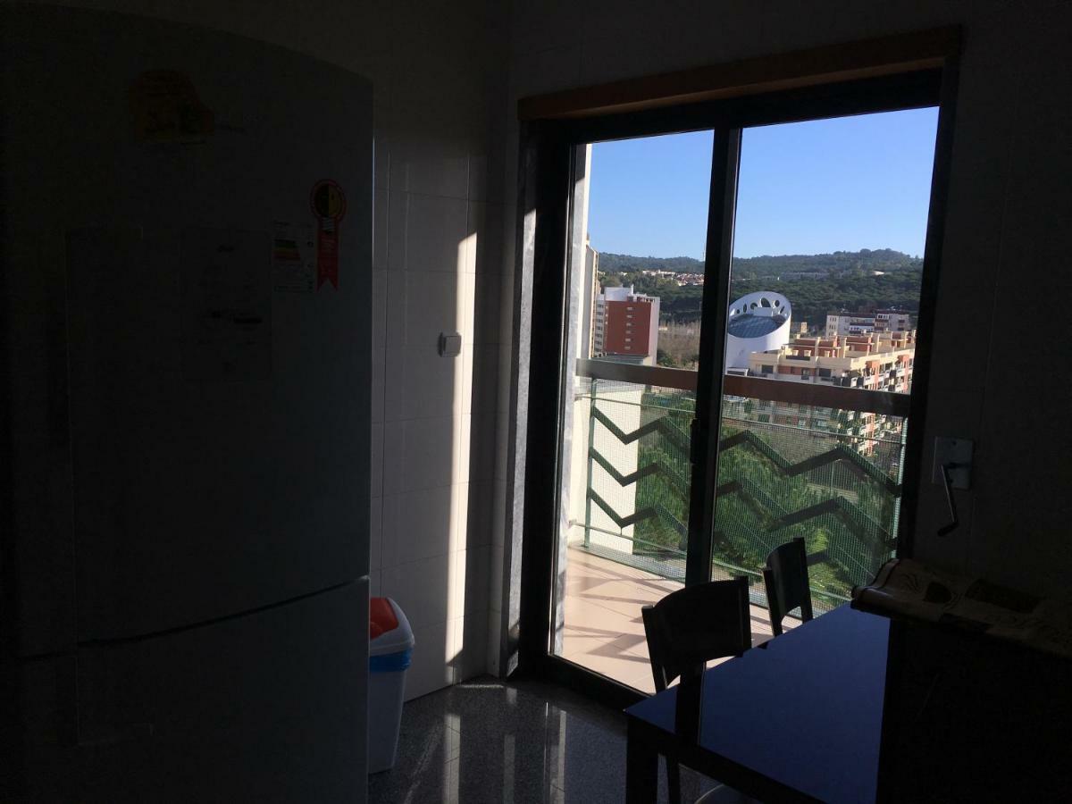 Apartamento Novo Muito Confortavel Com Vista Rio 阿尔热什 外观 照片